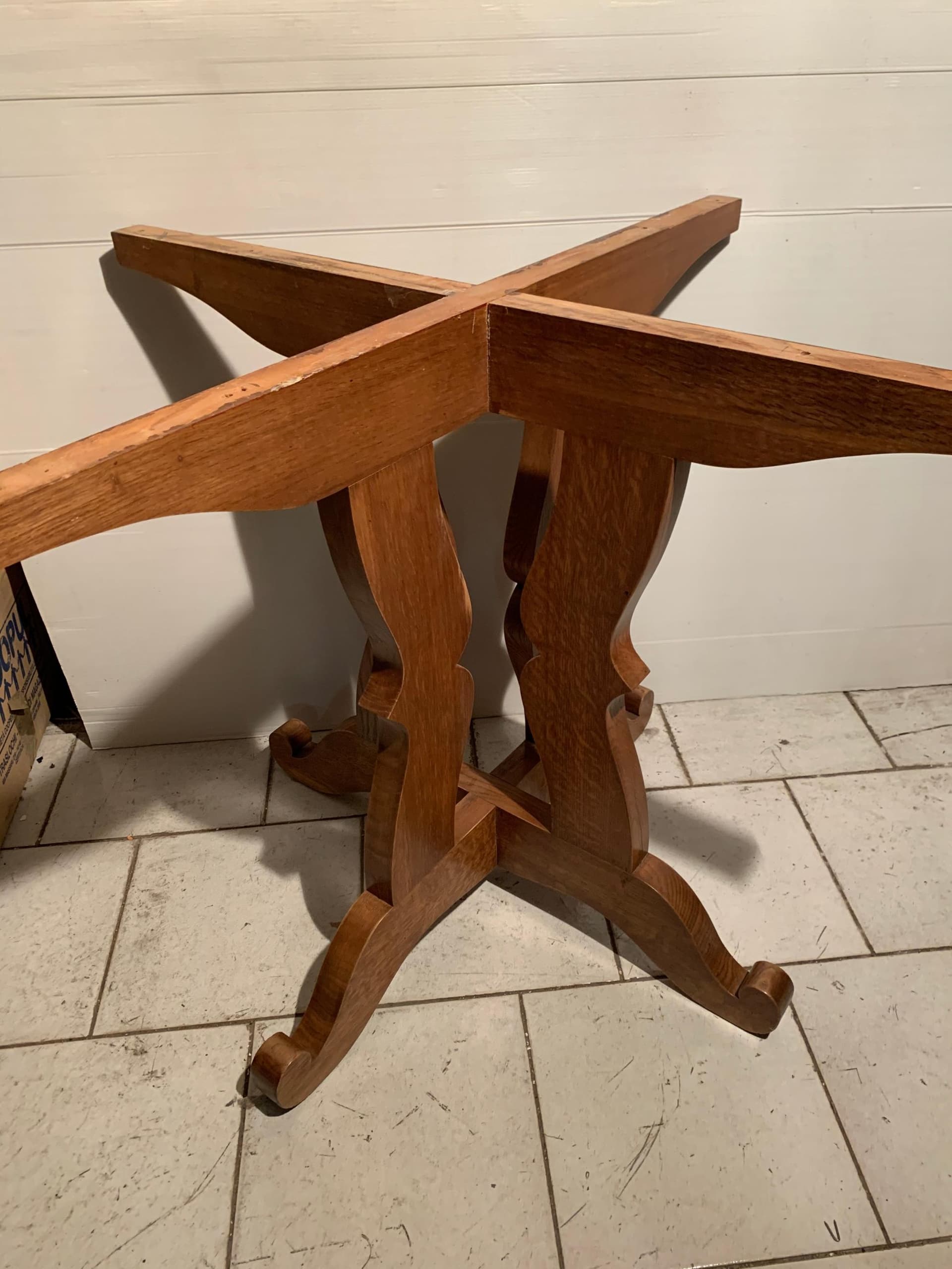 Piano del tavolo rotondo in legno massello di faggio 30x4 cm | Leroy Merlin